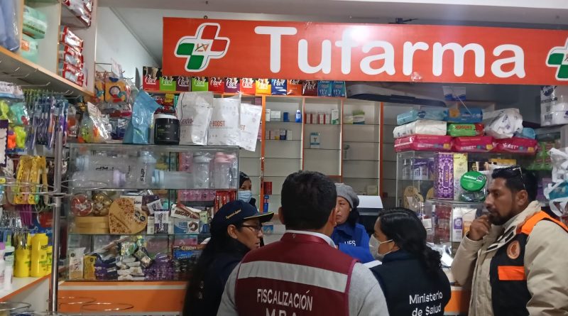 En Azángaro detectan boticas sin autorización sanitaria y productos ilegales
