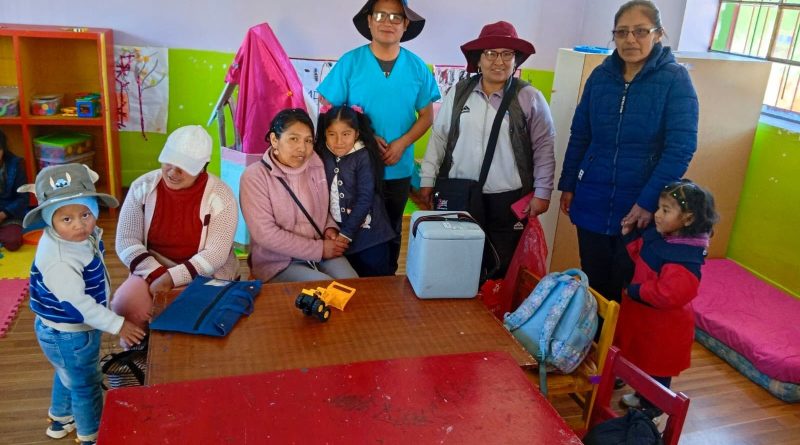 Diresa Puno reconoce a docentes como aliados estratégicos en la promoción de la salud escolar