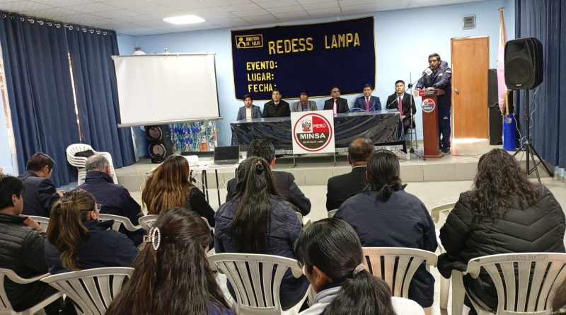 Comitiva de Diresa Puno realiza asistencia técnica para optimizar servicios en hospital de Lampa